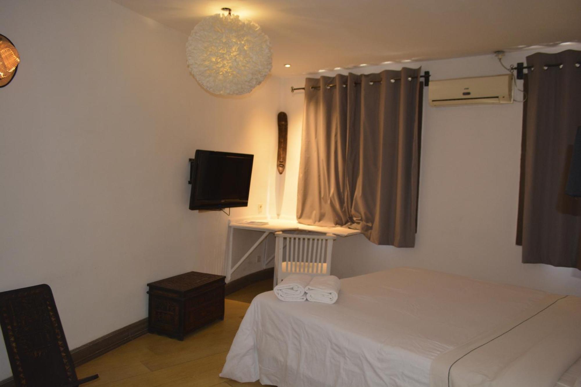 Hotel Restaurant La Ribaudiere Antananarivo Habitación foto